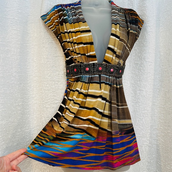 Beautiful Vintage SKY Top M Metal Belt Desert Southwest Print RHOC ASOS - Picture 1 of 6